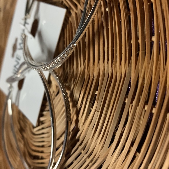 Nine West Silver Tone Rihanna Ariana Grande Inspired Big Hoop Earrings Wife Gift - Picture 5 of 8